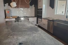 B68-Contemporary-kitchen-with-3D-backsplash